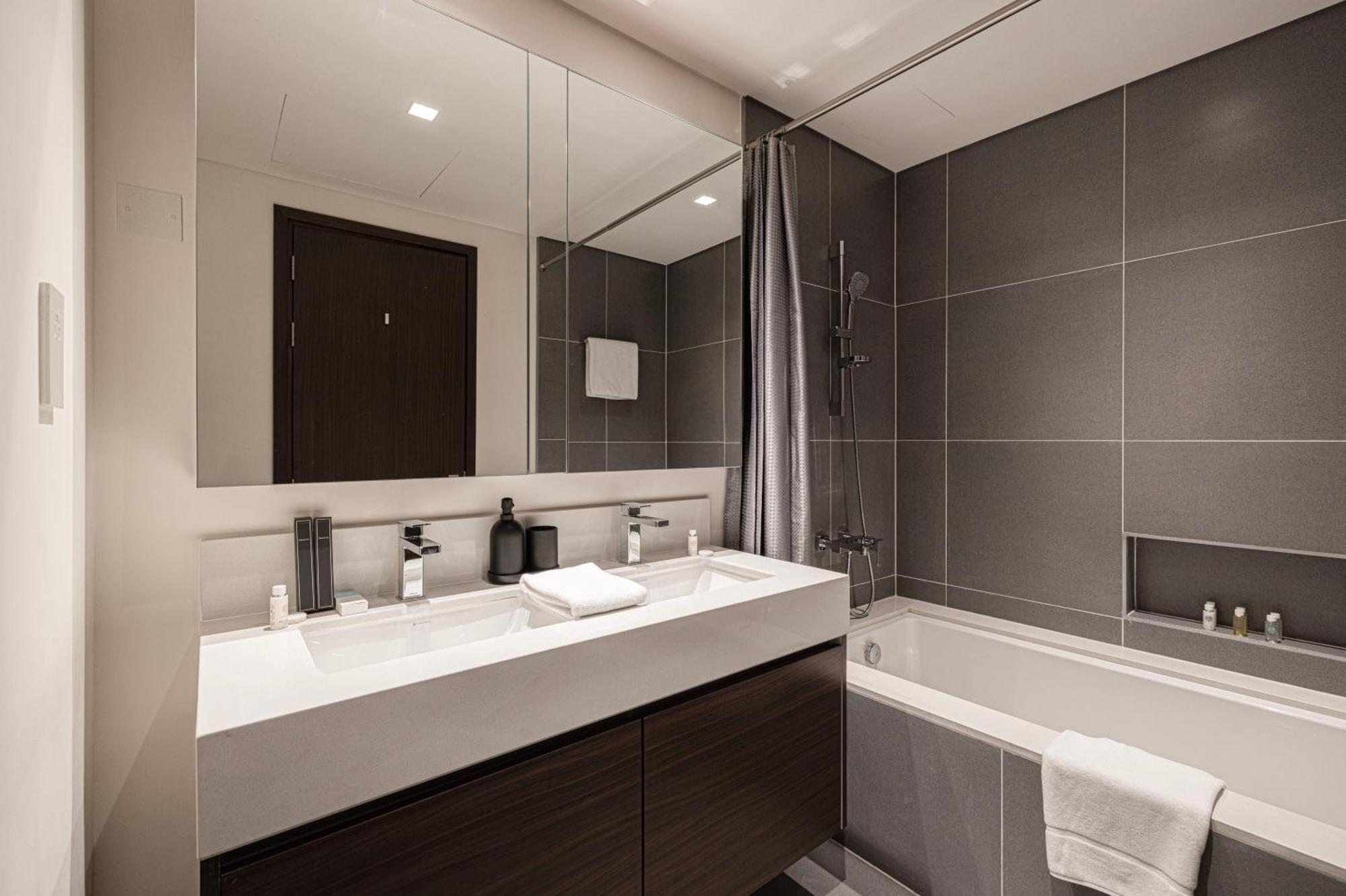 Luxury 2-bedroom With Spectacular Sea Views Dubai